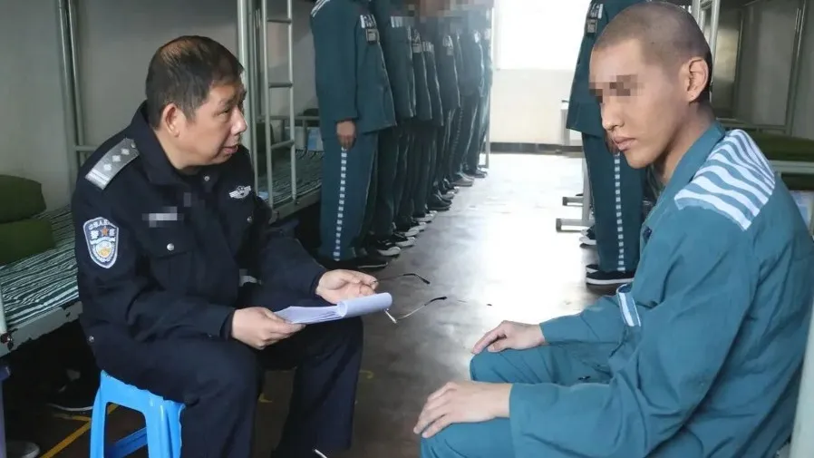 吴亦凡獄中謠言瘋傳：絕食身亡係虛構，涉案照片為加工假圖，江蘇警方闢謠的封面圖片