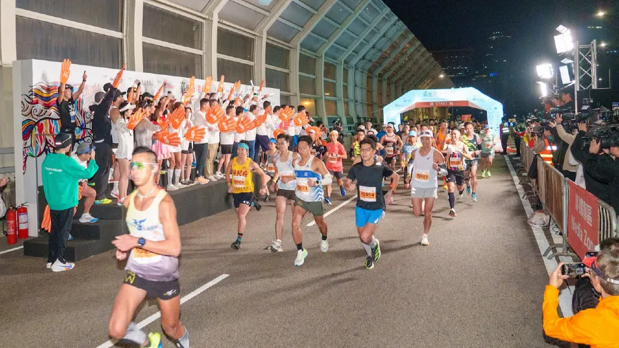 香港街馬 2025 11.23 開跑｜率先踏足中九龍繞道  參賽名額2萬人  路線交通封路安排一覽的封面圖片