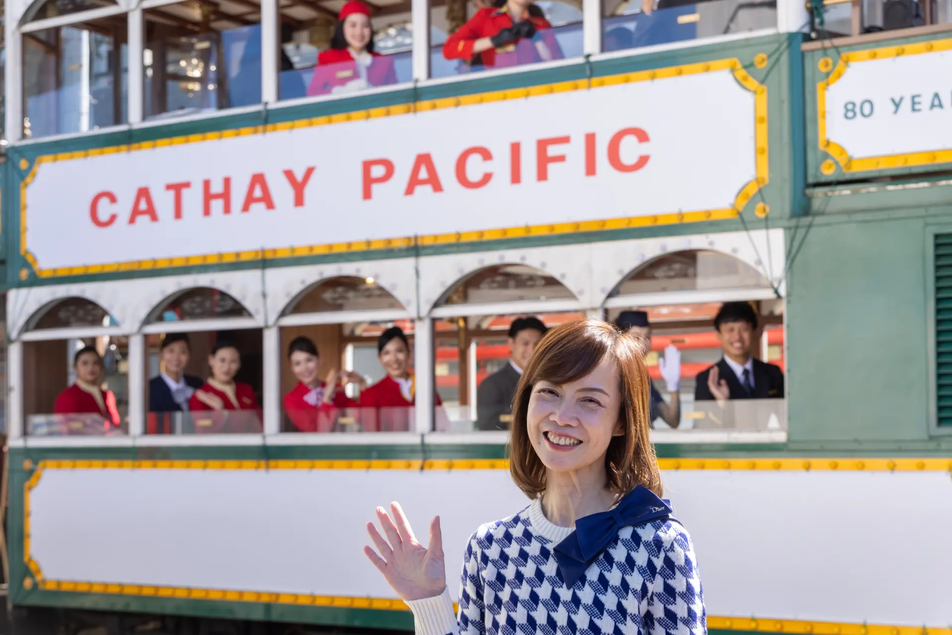 劉凱詩指出，早前國泰為A350客機換上的復古塗裝大受歡迎，因此決定將這份情懷帶到電車上，期望與市民分享公司八十年的故事與喜悅。(圖：藍莓日報) 