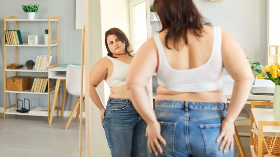 不良的飲食和生活習慣，如高糖、高脂飲食、缺乏運動、體重超重等都被認為是II型糖尿病的重要風險因子。