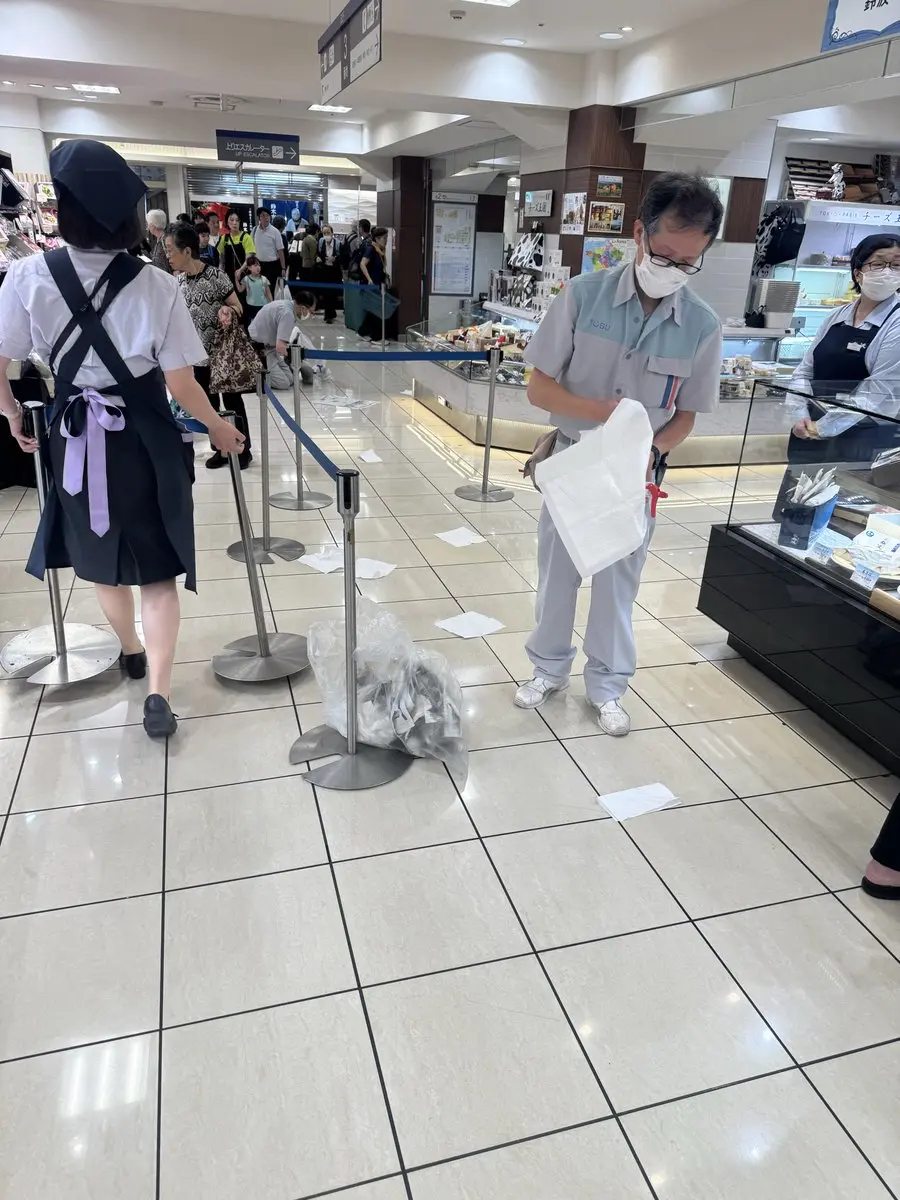 東京池袋驚傳連環惡意脫糞事件，新開幕的友都八喜（Yodobashi Camera）池袋店二度遇襲，GIGO總本店、東武百貨店皆遭殃，兇手至今未落網，近期赴當地旅遊需格外留意。（來源：king_pokeca_lab@X）