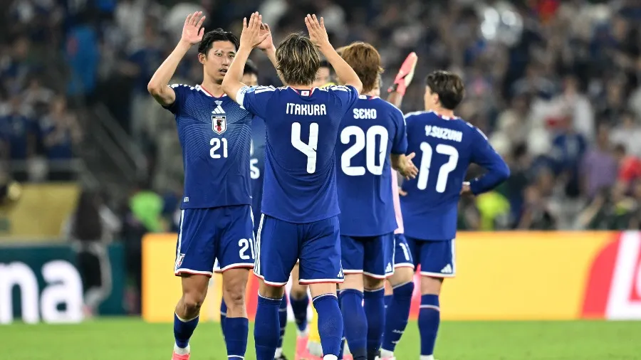 日本隊4:0突尼西亞創隊史世界盃單場進球紀錄！奪分組賽首勝的封面圖片