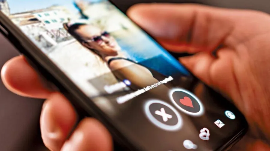 香港兩周錄45宗網戀騙案涉款4300萬 48歲IT男慘失226萬的封面圖片