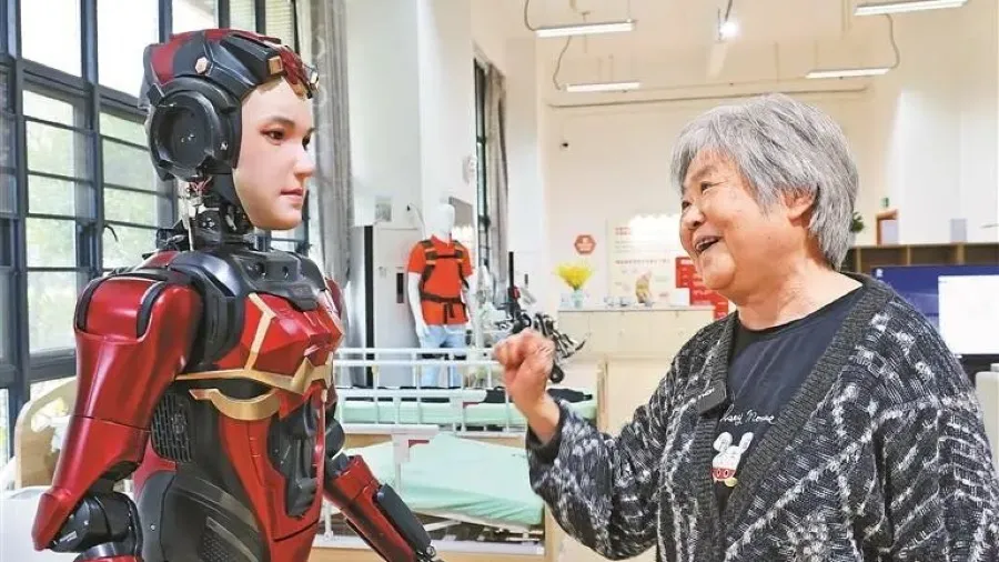 深圳養老「黑科技」上崗，網友：我也挺需要的……的封面圖片