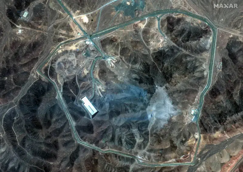 去年 6 月被美軍轟炸後的伊朗福爾道地下核設施 麥克薩科技公司衛星圖像
