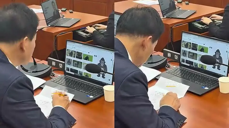 2025年韓國國會國政監查期間，執政黨國民力量議員柳榮夏（유영하）開會時畫大猩猩一事再度翻紅。他坦言純為紓壓放鬆，卻因失職行為引發全民撻伐。（來源：미디어몽구@YouTube）