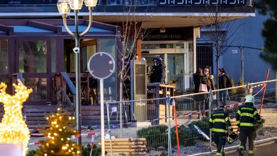 瑞士滑雪勝地克朗-蒙大拿酒吧爆炸起火 數十人死亡近百人受傷的封面圖片