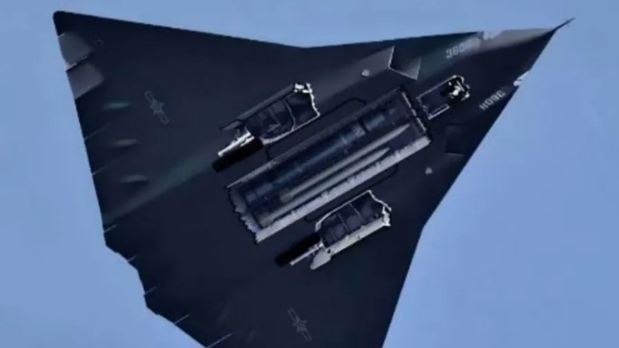 殲-36戰機新照曝光 推力向量噴嘴設計引關注的封面圖片