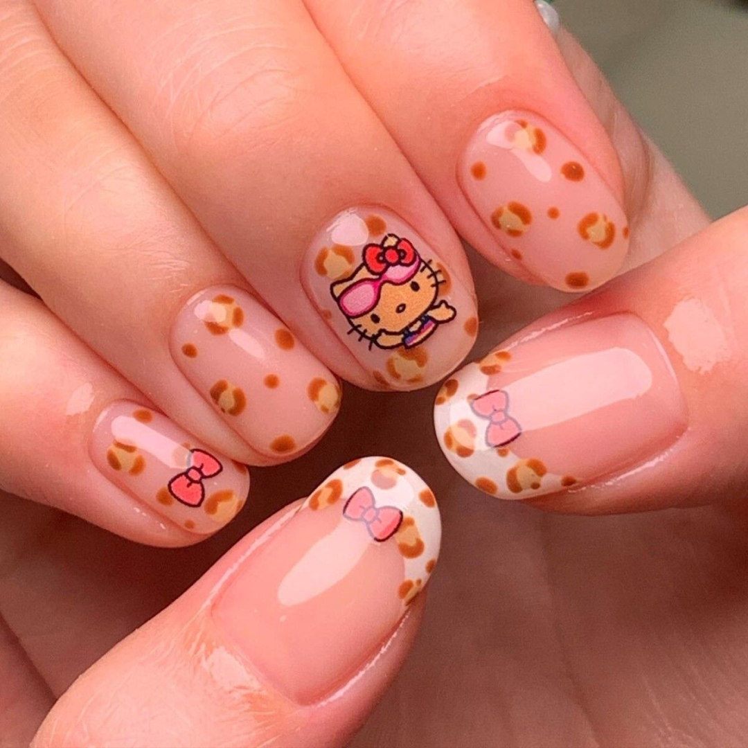 IG爆火美甲大集合！Hello Kitty 美甲居然能曬出小麥肌～（來源：IG）