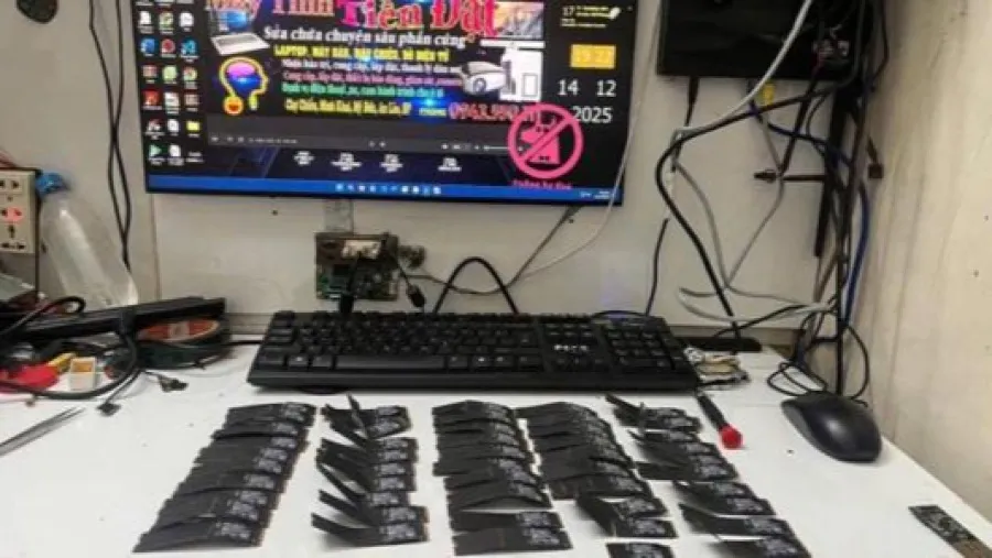 年度最「豪橫」貪玩！越南男童徒手折50支SSD，竟讓爸爸虧掉4千美元！的封面圖片