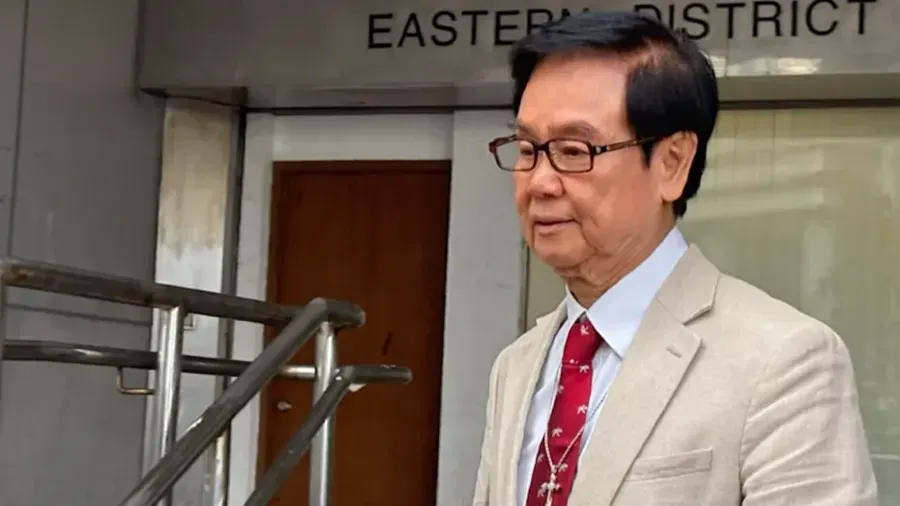 黃百鳴內幕交易罪成 西九龍法院判囚5個月兼罰逾9.9萬港元的封面圖片