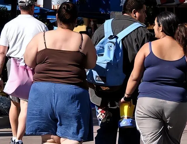 一年吃掉52斤糖？美國人為何把「甜」變成全民肥胖危機？（示意圖來源：網絡）