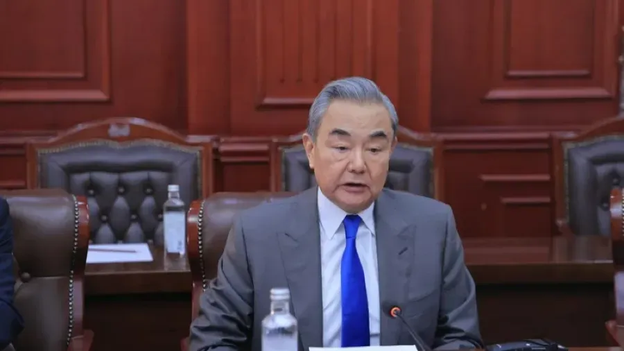 高市早苗涉台言論延燒 王毅首發聲提3個「絕不允許」嗆日本的封面圖片