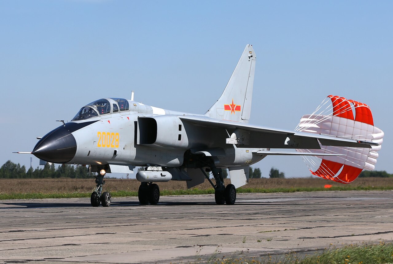 殲轟-7A戰機。(中國空軍)