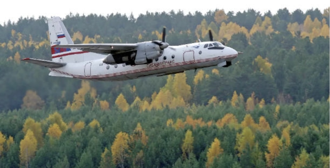 失聯客機同型號的安-24客機（資料圖片）