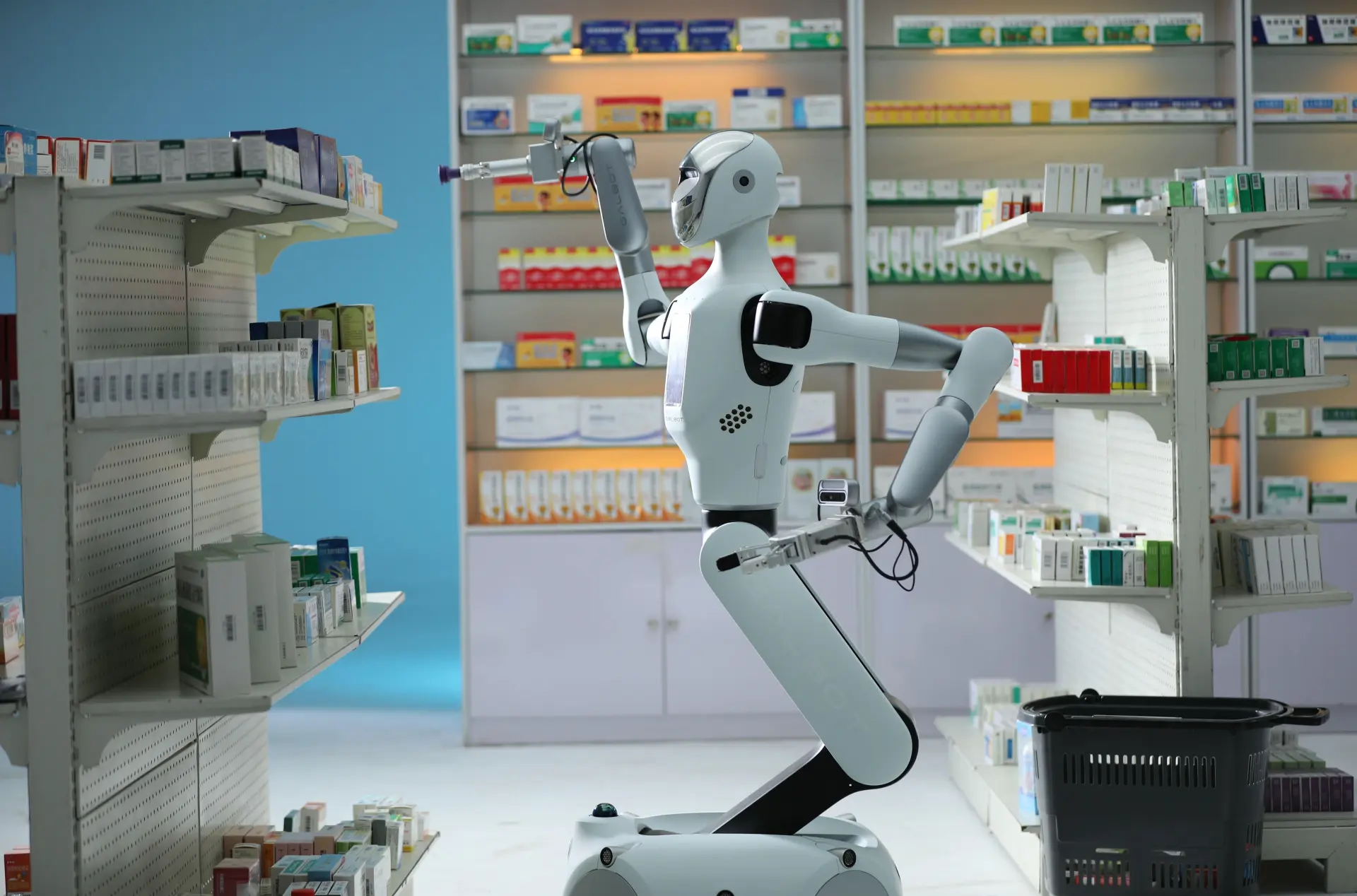 從行業估值來看，銀河通用目前處於國內人形機器人領域第一梯隊，最新估值已攀升至170億元人民幣，是國內市場估值最高的具身智能企業，僅次於準備在科創板上市的宇樹科技和已併購上市公司的智元機器人。(圖：網絡截圖)