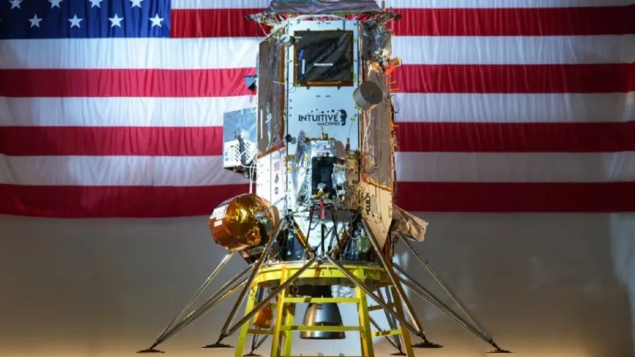 印度「月船二號」超清照片證實美「雅典娜」月球車著陸後墜坑的封面圖片