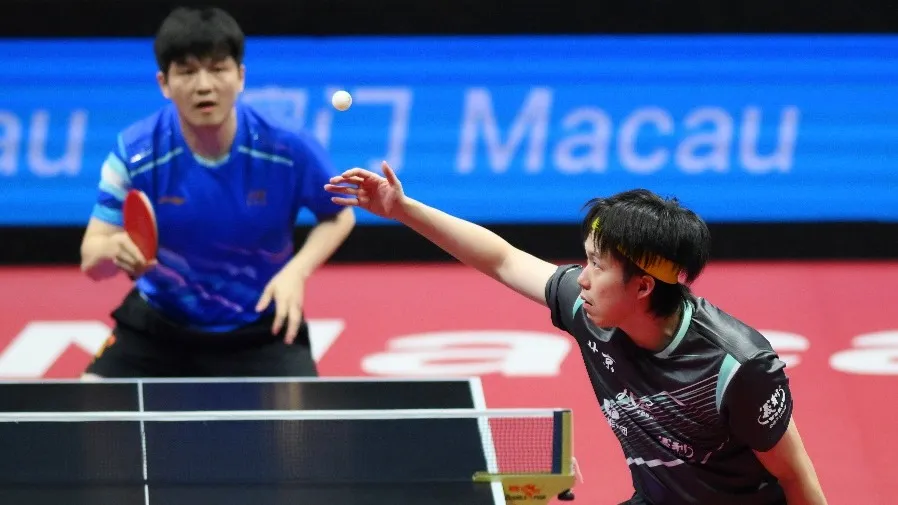 樊振東4-2王楚欽全運晉級：475天無系統訓練，絕境翻盤創四連決賽紀錄，國乒新老對決太燃的封面圖片