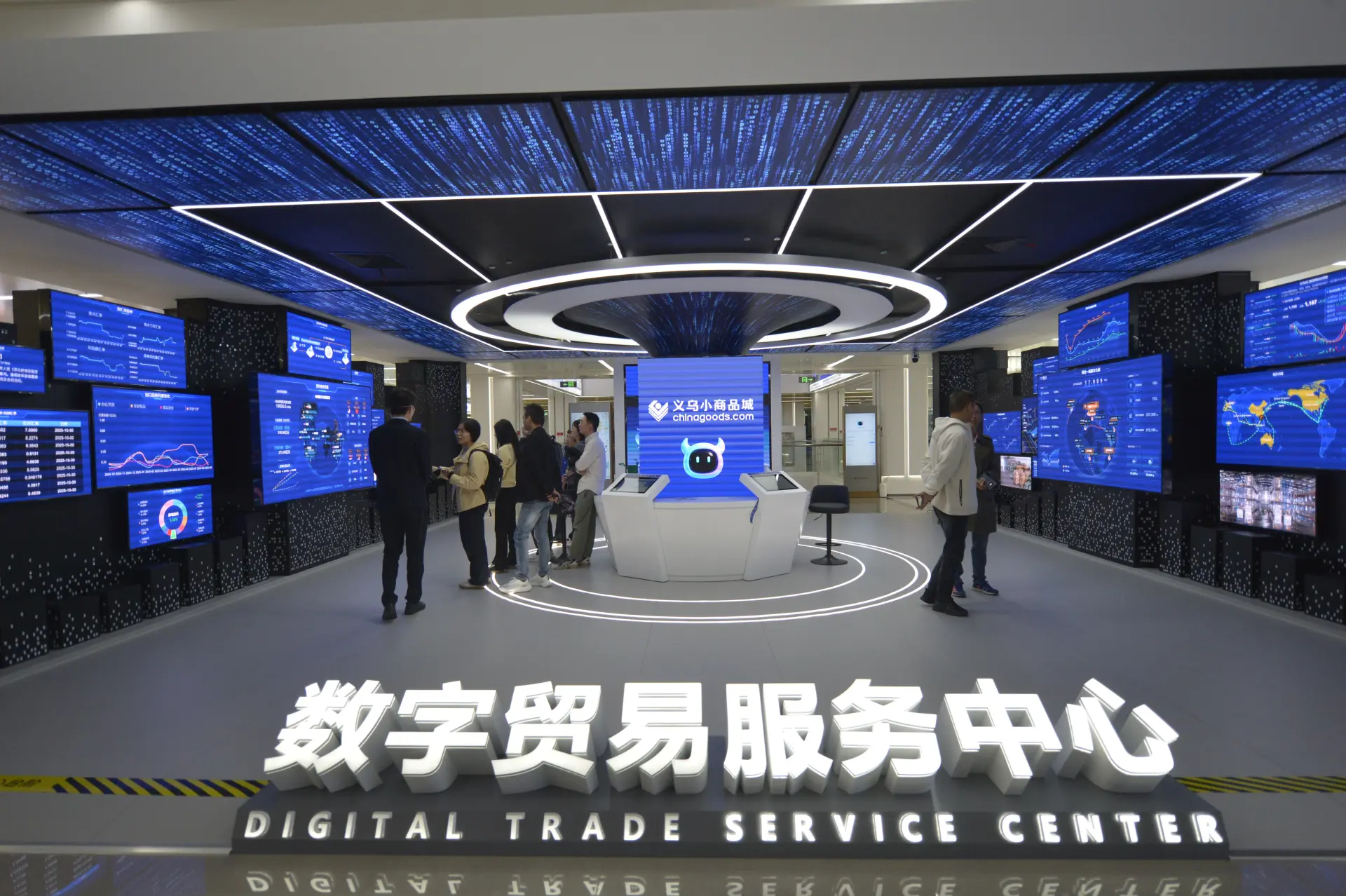 多國與中國深化雙邊合作的背後，是全球貨幣體系的深層調整。人民幣國際化進程在雙邊合作中持續推進，「去美元化」逐漸成為多國的金融戰略選擇。(圖：新華社)