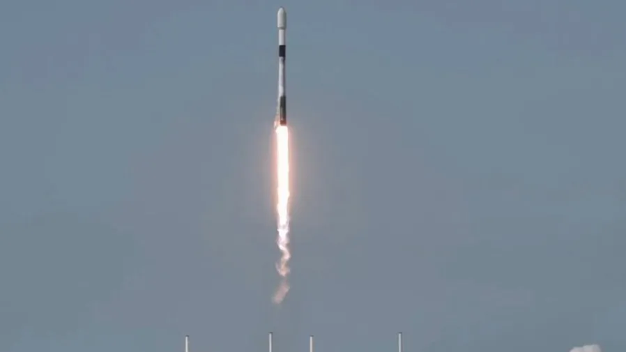 SpaceX 獵鷹 9 號執行 NROL‑95 任務　美國擴散式間諜衛星戰略轉變的封面圖片