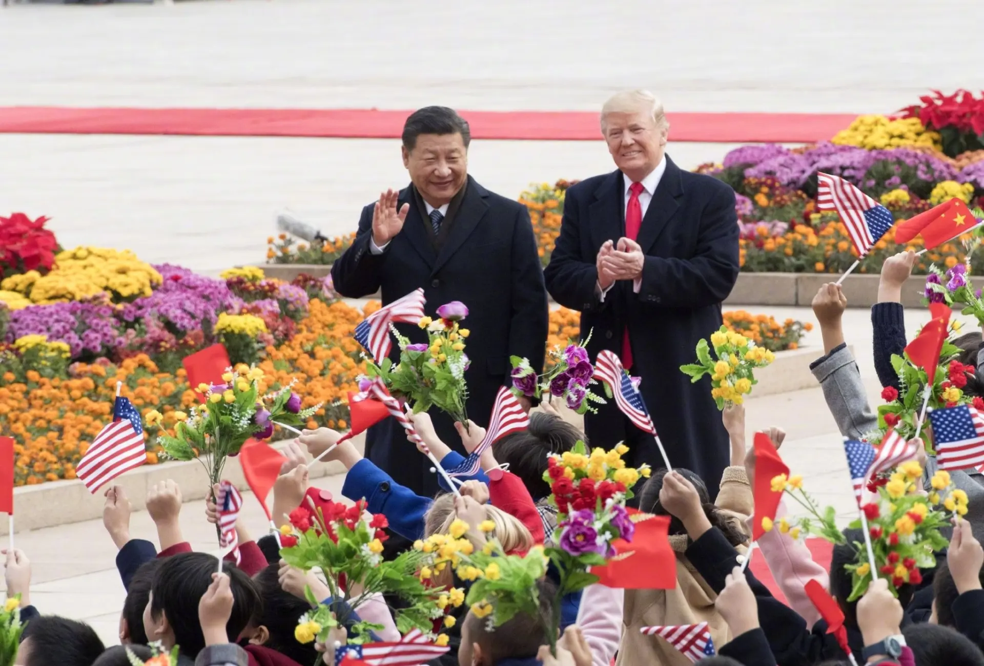 習近平主席與特朗普總統相隔三個月再次通電話。（新華社）