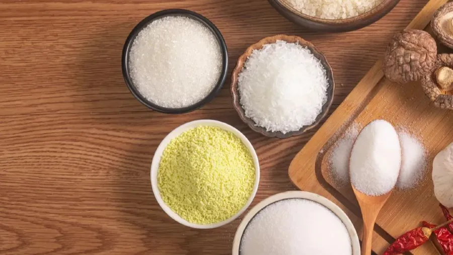 同樣是提鮮，為什麼有人堅信雞精比味精更天然？的封面圖片