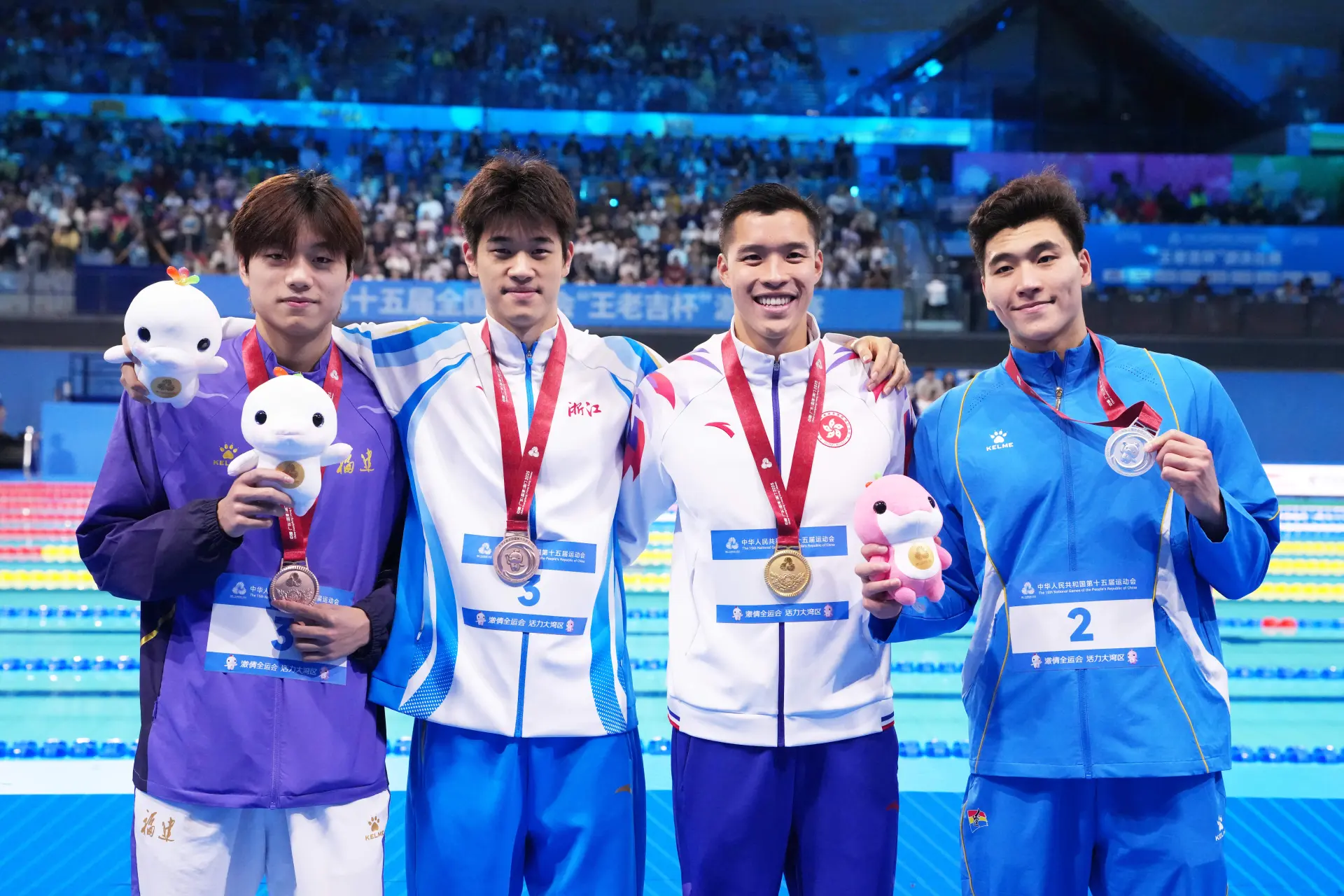 首次參加全運會的何甄陶，對賽場氛圍感觸頗深：「這里水平很高，能見到熟悉的對手，也認識了新朋友，是很有趣的經歷。」(圖：新華社)