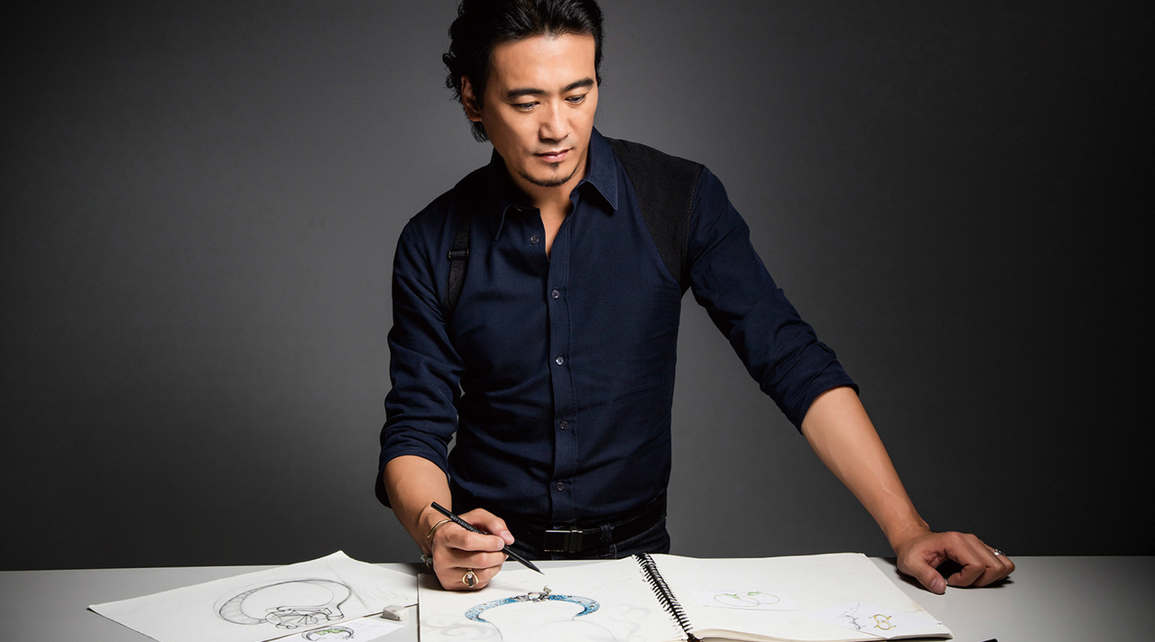 林曉同這名字在珠寶圈可算響当当，從 90 年代開始玩珠寶設計，到現在都 25 年了，說是台灣珠寶界的「老前輩」一點不為過。（來源：Lin Shiao Tung）