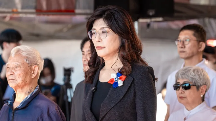 鄭麗文主席參加白色恐怖受難者秋祭 讓國民黨擺脫歷史陰影，奪回話語權的封面圖片
