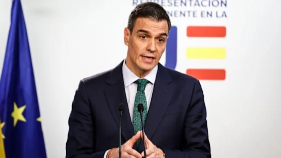 全球多國推未成年人社媒禁令 西班牙新政惹馬斯克強烈不滿的封面圖片