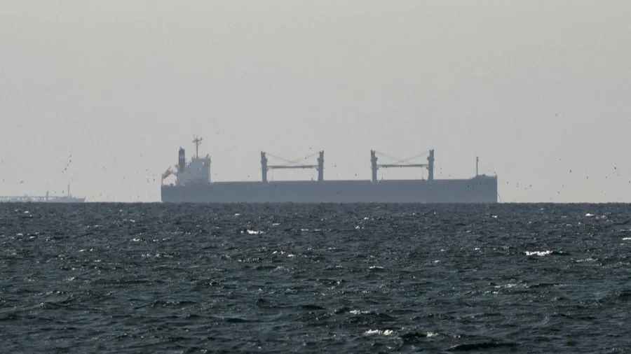 中資油輪富星號無視美國海軍封鎖通過霍爾木茲海峽的封面圖片