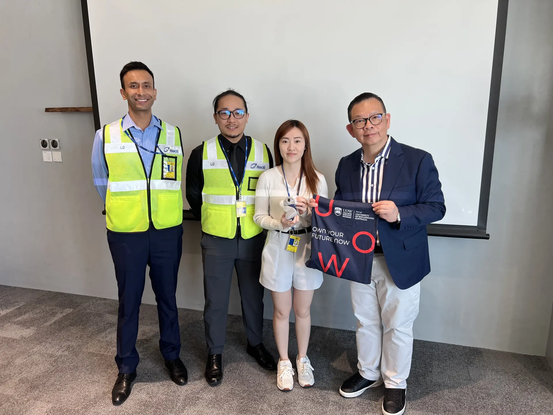 香港伍倫貢學院將繼續與業界保持緊密合作，為香港乃至大灣區的航空業培養更多專業人才。學生們在短短一個半小時的參觀中收穫的知識與靈感，將成為他們未來航空職業道路上的寶貴財富。(圖：陳杰)