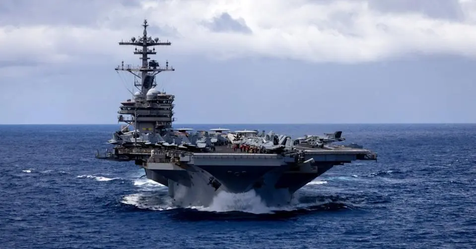 美國航空母艦「布什號」已被部署於中東。（圖／U.S. Central Command X）