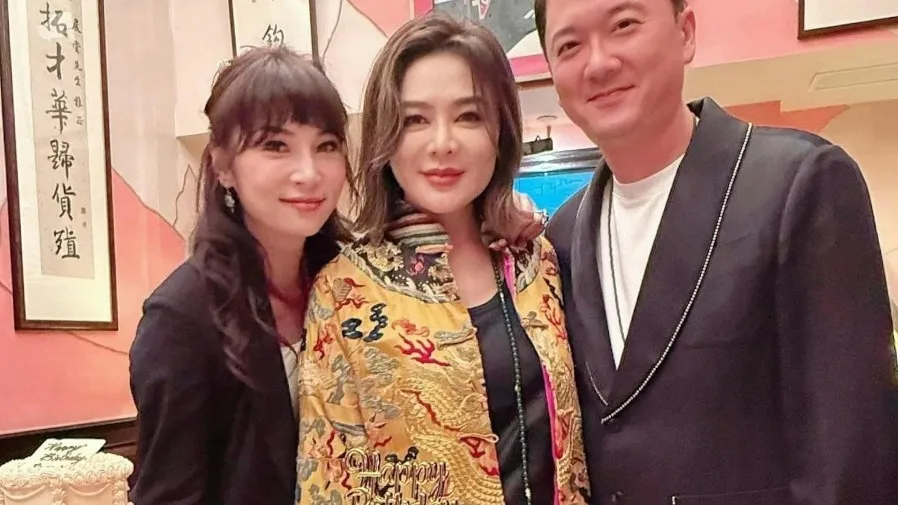 關之琳 63 歲生日着龍袍慶生　王晶爆與劉德華戀情及兩段婚姻內幕的封面圖片