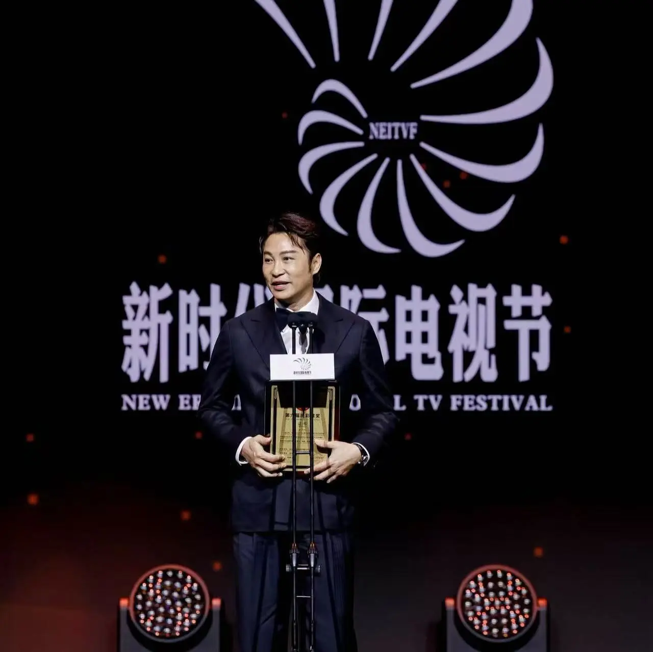 致詞中，譚耀文逐一感謝身邊貴人與團隊，首先感謝經理人多年來為其爭取多元角色，讓自己得以不斷磨練、提升演技；同時感謝TVB、珍姐以及監製鍾澍佳，給予他再次飾演律師角色的寶貴機會。(圖：譚耀文 Patrick Tam@FB)