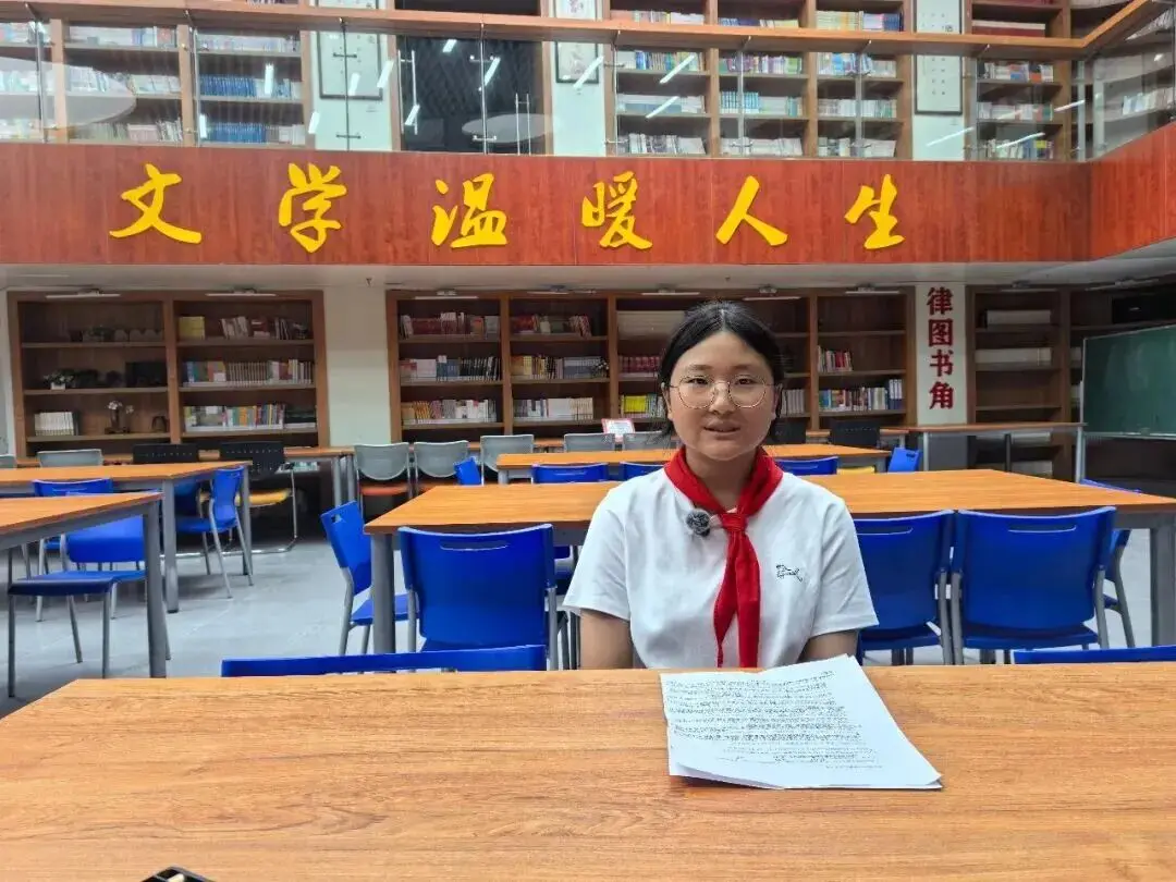 13歲中國女孩司芝元的作品《一瓶蜜里的兩千公里》，從全球65個國家的148萬封書信中脫穎而出，獲得全球唯一金獎。(新華網)