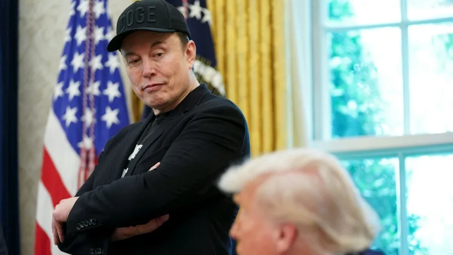 特朗普爆料:馬斯克吸毒的封面圖片