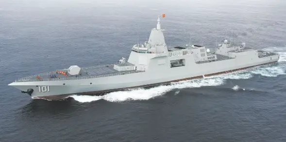 2021年10月，中俄首次海上聯合巡航行動中，南昌艦擔任中方指揮艦。(新華社)