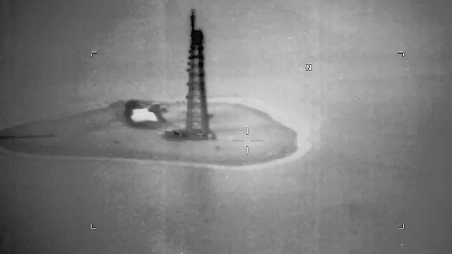 美國第六批 UFO 檔案曝光，隱藏蟲洞與隱形鬥篷黑科技實錘的封面圖片