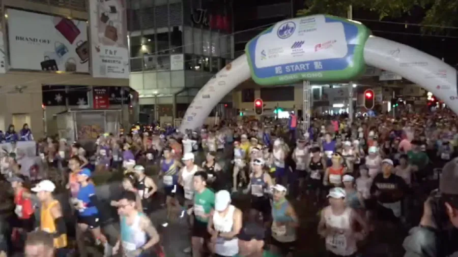 渣打馬拉松2026 7.4萬人參賽 1517人需治療30人送院2人危殆的封面圖片