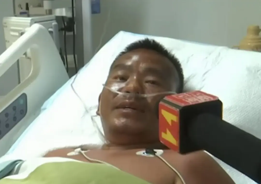 中國內地廣西男子秦先生意外落海，在瓊州海峽無裝備漂流七天六夜，靠生吃七八十隻小螃蟹維生，歷經暴曬、失溫、幻覺等多重磨難，最終幸運遇見漁民獲救，上演超驚險海上求生奇蹟。（來源：網絡）