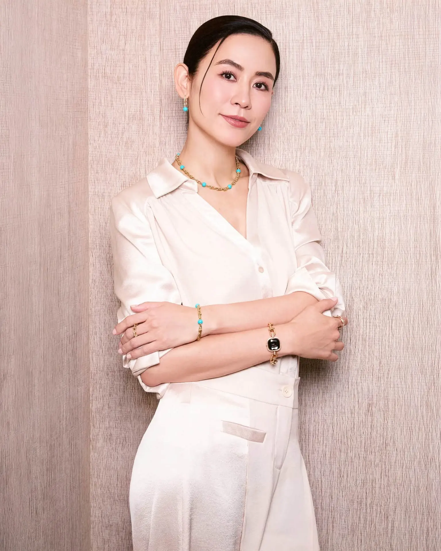 現年 56 歲的宣萱，作為 90 年代 TVB 四大花旦之一，憑爽朗直率的形象深入民心，1999 年憑《刑事偵緝檔案 IV》奪得視后，多年來塑造不少經典角色。(圖：Jessica 宣萱@FB)
