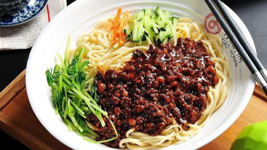 中國麵食天花板！這五碗面憑什麼出圈？的封面圖片