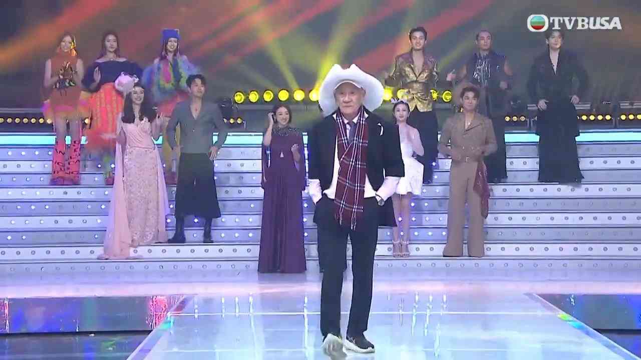 事實上，鼎爺雖經歷健康波動，但近月來已漸漸活躍於公眾視野。上月他便現身TVB台慶活動，更站上舞台走catwalk，當時已能看出狀態在逐步好轉。(圖： TVB)