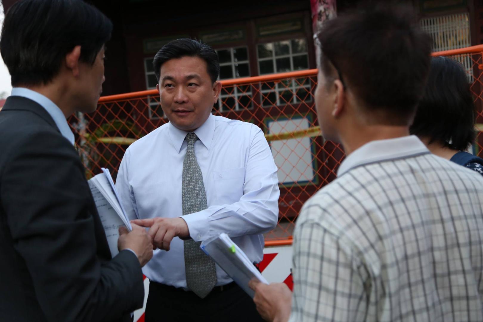 提出提案的民進黨立委王定宇(王定宇臉書照片)