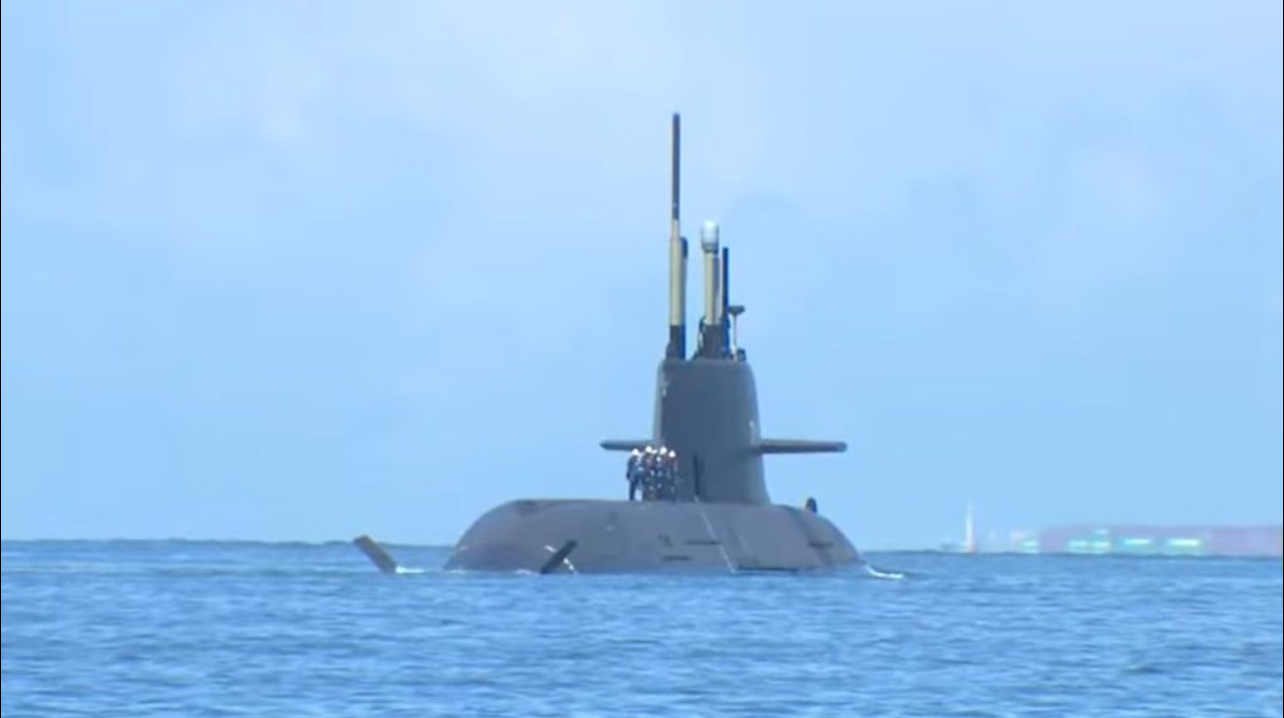 台灣首艘自製常規動力攻擊潛艇「海鯤」號（舷號SS-711）再次出海測試。(聯合新聞網)