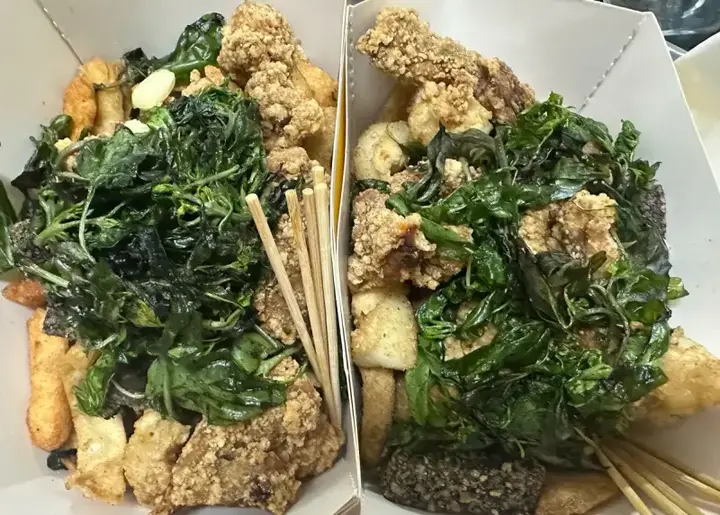 點365元鹹酥雞被罵拜金女，男方AA制道歉文改12次還偷酸。（來源：Dcard）