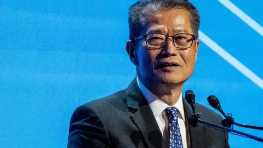 陳茂波料本港今年經濟增長3.2% 高於年初預期的封面圖片