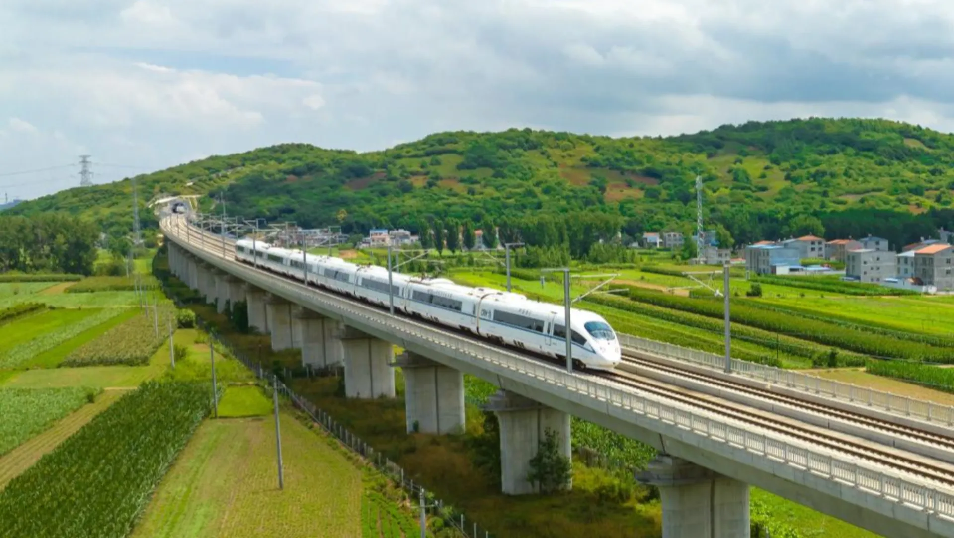 世界第一！中國高鐵營業里程突破5萬公里 超全球總和 覆蓋97%人口50萬以上城市