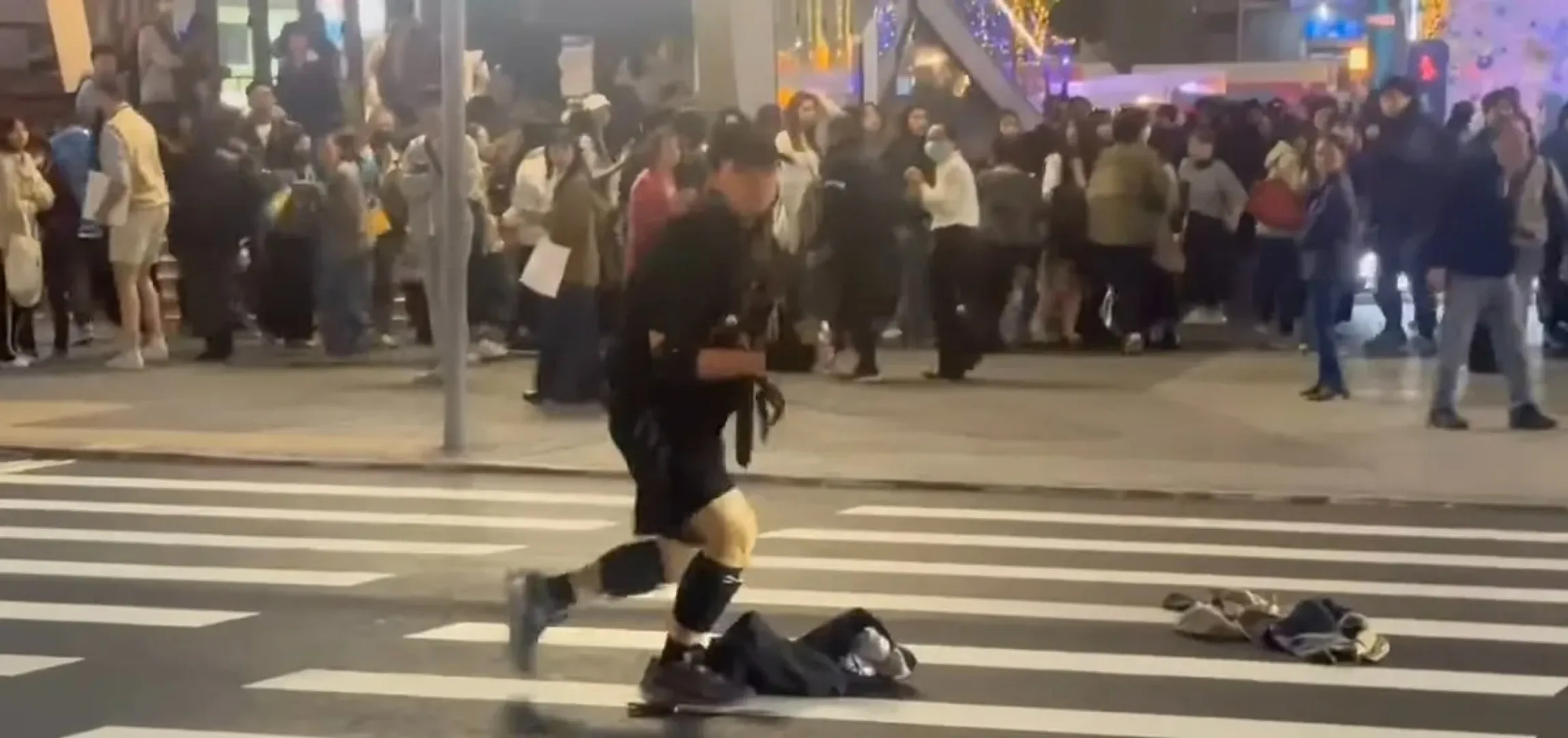 台北隨機恐襲案︱疑犯張文遺筆記簿曝預謀 網傳恐嚇帖揚言襲高雄站